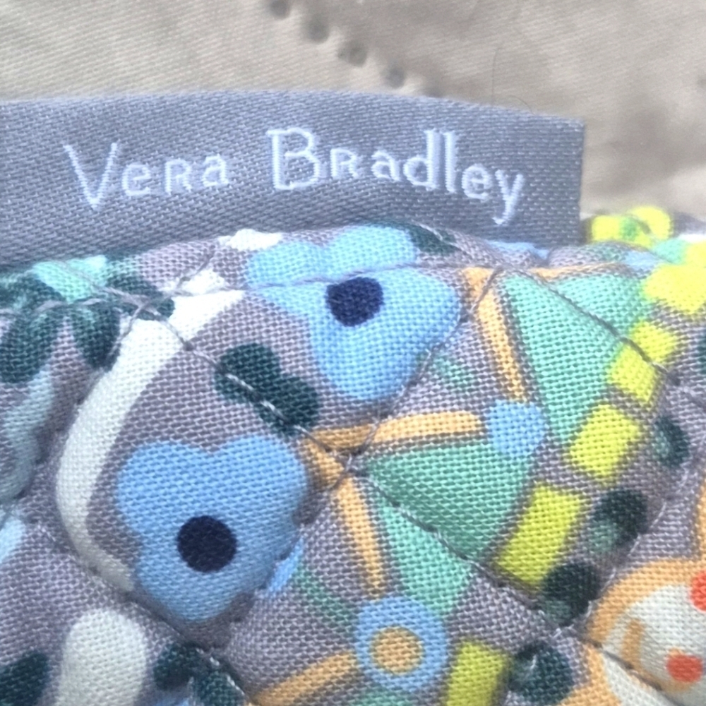 Vera Bradley Multicolor Quilted Crossbody Masenger Bag - Picture 8 of 8